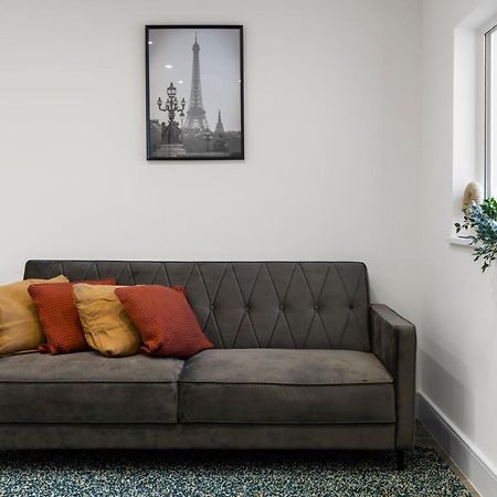 Star London Vivian Avenue 2-Bed Haven Apartamento The Hyde Exterior foto