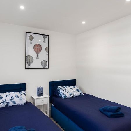 Star London Vivian Avenue 2-Bed Haven Apartamento The Hyde Exterior foto