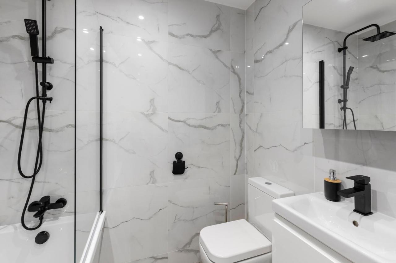 Star London Vivian Avenue 2-Bed Haven Apartamento The Hyde Exterior foto